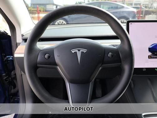 2023 Tesla Model 3 Standard Range