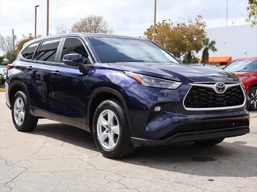 2023 Toyota Highlander LE