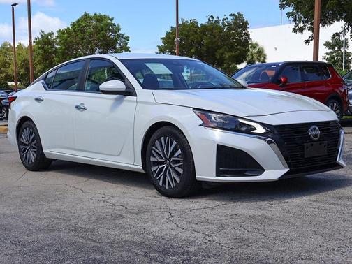 2023 Nissan Altima 2.5 SV