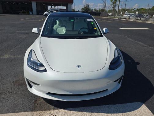 2022 Tesla Model 3 Standard Range