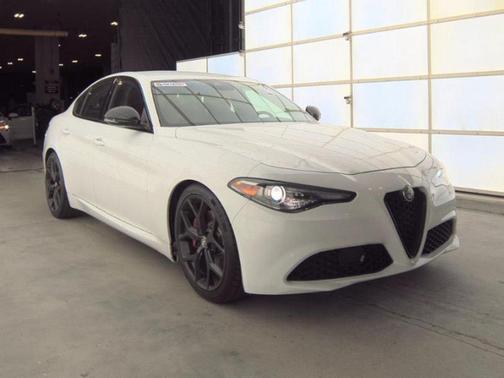 2020 Alfa Romeo Giulia Base