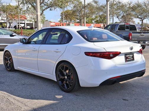 2020 Alfa Romeo Giulia Base