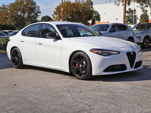 2020 Alfa Romeo Giulia Base