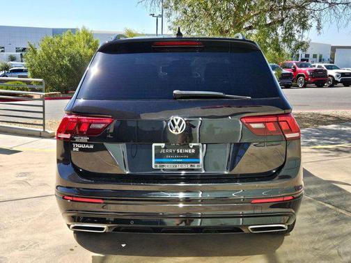 2020 Volkswagen Tiguan 2.0T SE R-Line Black