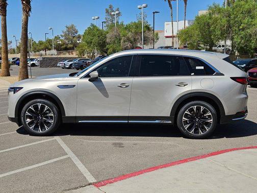 2025 Mazda CX-90 PHEV Premium Plus
