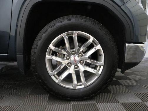 Dark Sky Metallic 2019 GMC Sierra 1500 SLE