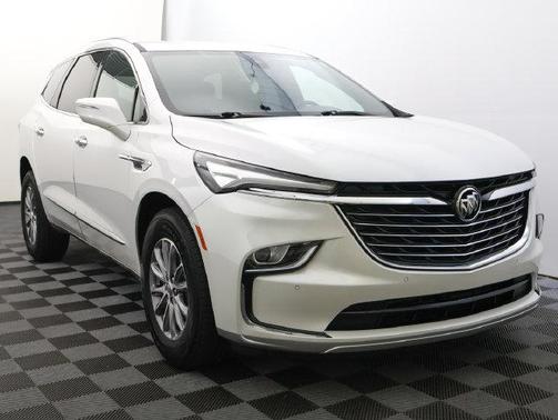 White Frost Tri-Coat 2023 Buick Enclave Essence