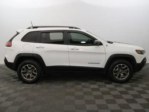 Bright White Clearcoat 2021 Jeep Cherokee Trailhawk
