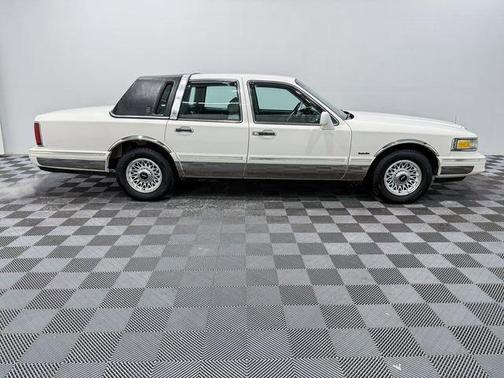 1997 Lincoln Town Car Executive