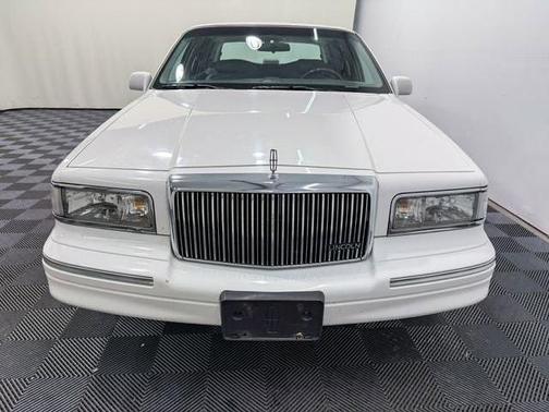 1997 Lincoln Town Car Executive