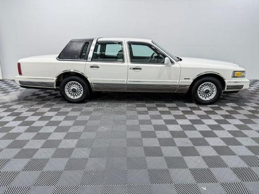 1997 Lincoln Town Car Executive