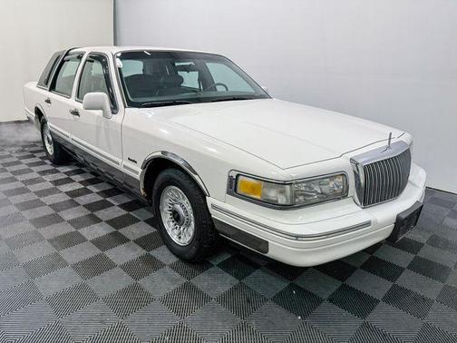 1997 Lincoln Town Car Executive