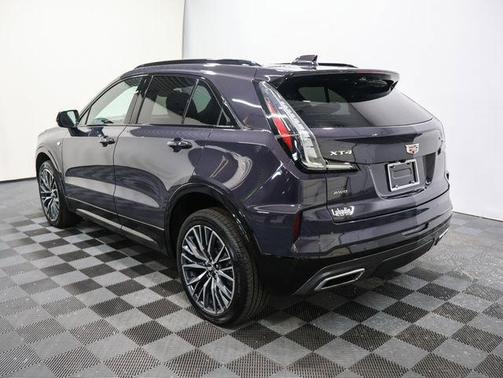 2024 Cadillac XT4 Sport