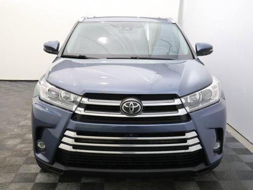 Blue 2019 Toyota Highlander Limited