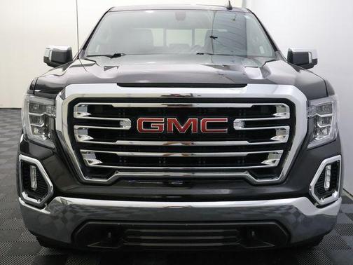 Onyx Black 2021 GMC Sierra 1500 SLT