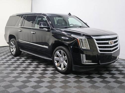 2017 Cadillac Escalade ESV Luxury