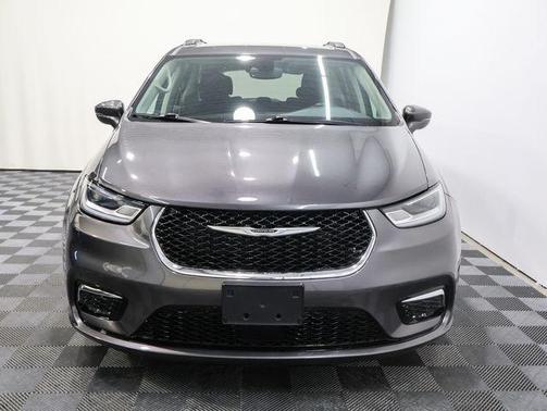 2021 Chrysler Pacifica Touring