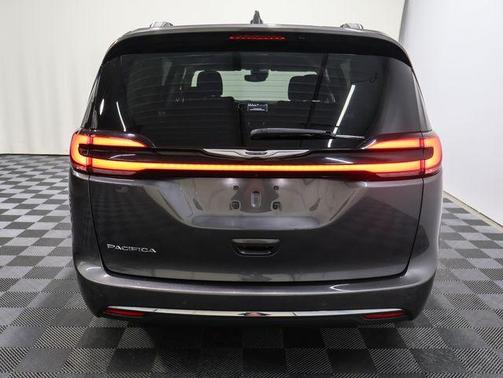 2021 Chrysler Pacifica Touring