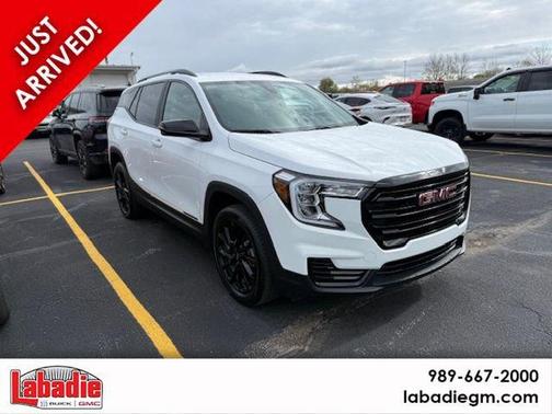 Summit White 2023 GMC Terrain SLE
