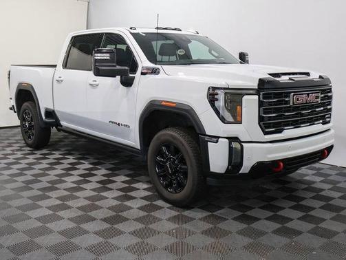 2024 GMC Sierra 2500 AT4