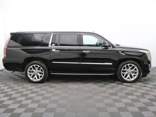 2019 Cadillac Escalade ESV Luxury