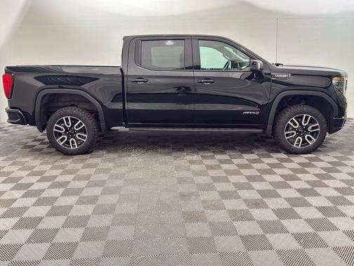 Onyx Black 2024 GMC Sierra 1500 AT4