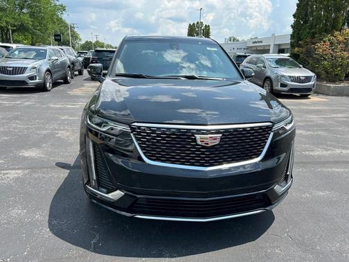 2025 Cadillac XT6 Luxury AWD