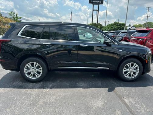 2025 Cadillac XT6 Luxury AWD