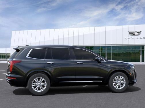 2025 Cadillac XT6 Luxury AWD