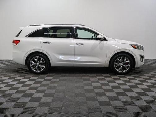 2017 Kia Sorento SX