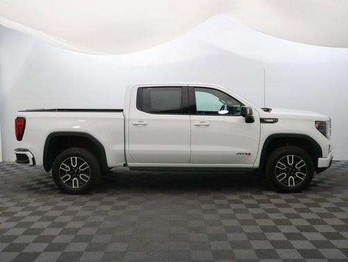 Summit White 2023 GMC Sierra 1500 AT4