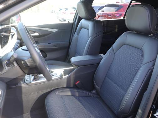 Ebony Twilight Metallic 2026 Buick Envista Preferred