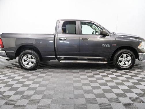 2016 RAM 1500 SLT