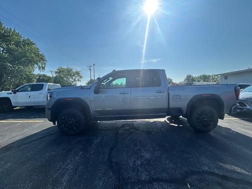 2025 GMC Sierra 2500 AT4