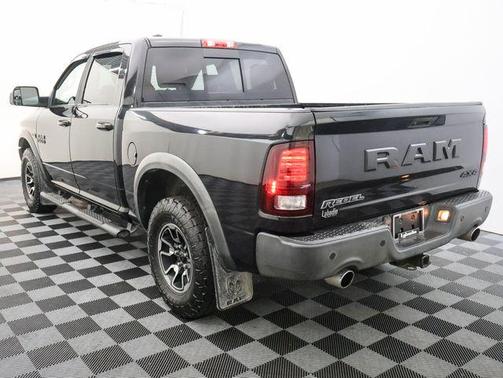 Brilliant Black Crystal Pearlcoat 2016 RAM 1500 Rebel