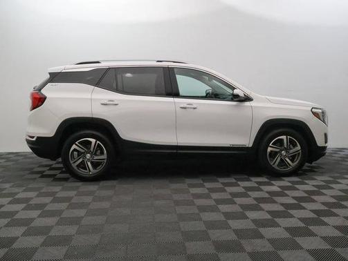Summit White 2019 GMC Terrain SLT