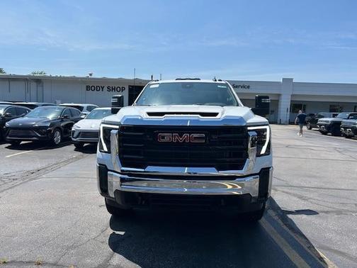 2025 GMC Sierra 2500 Pro
