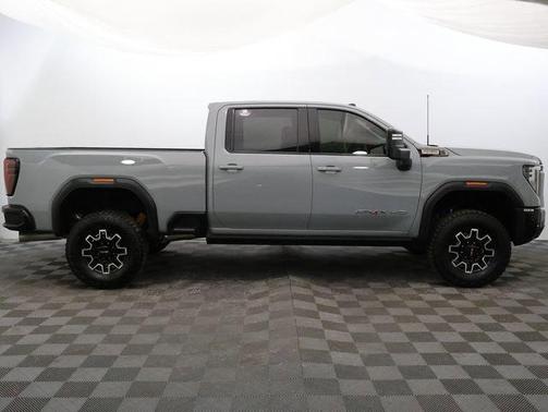 2025 GMC Sierra 2500 AT4X