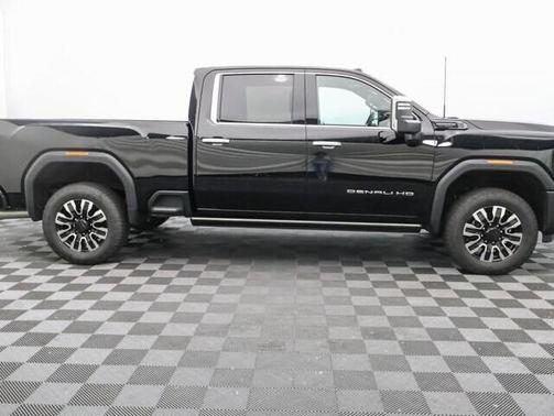 Onyx Black 2025 GMC Sierra 2500 Denali Ultimate