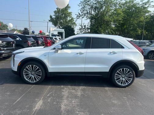 2025 Cadillac XT4 Premium Luxury