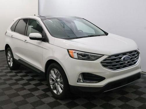Star White 2022 Ford Edge Titanium