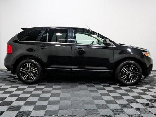 Photo 4 of 27 of 2011 Ford Edge Limited