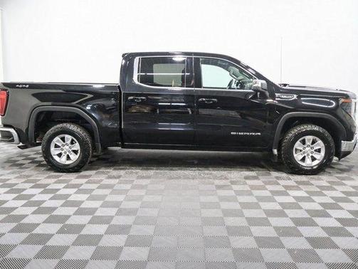 2023 GMC Sierra 1500 SLE