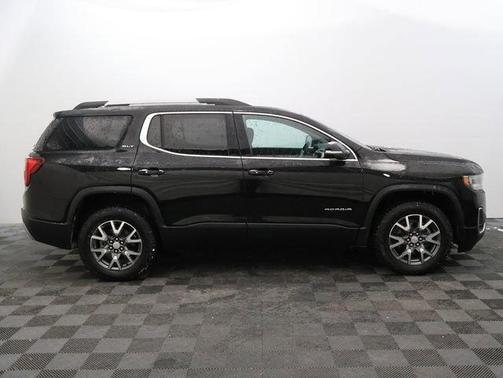 2022 GMC Acadia SLT