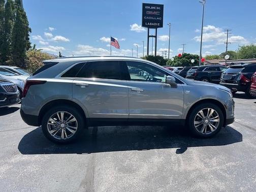 2025 Cadillac XT5 Premium Luxury