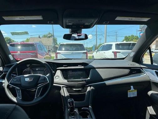 2025 Cadillac XT5 Premium Luxury