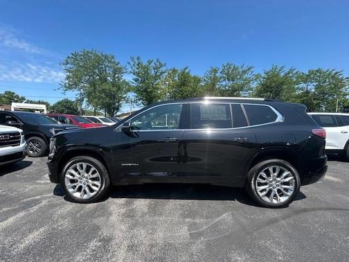 2025 GMC Acadia Denali