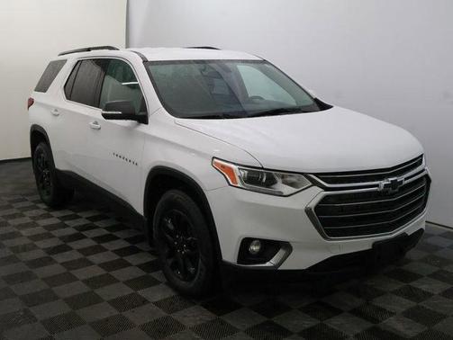 2021 Chevrolet Traverse LT Cloth