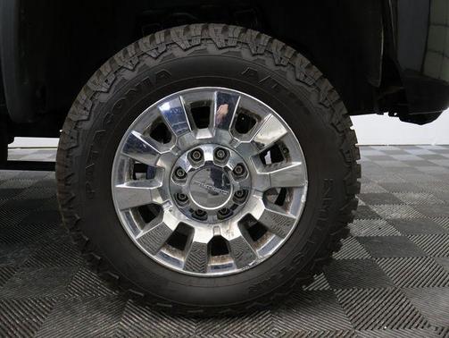 Black 2016 GMC Sierra 2500 Denali