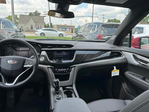 2025 Cadillac XT6 Premium Luxury AWD